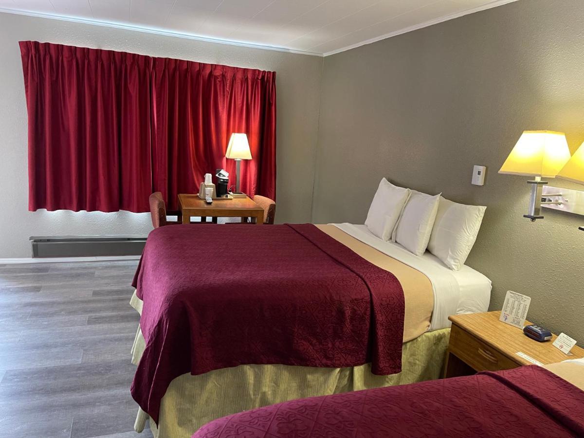 Timberly Motel Gaylord Kültér fotó