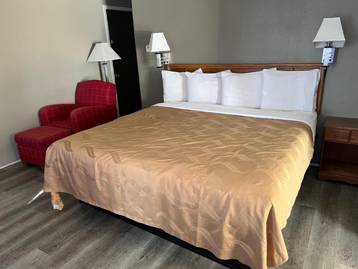 Timberly Motel Gaylord Kültér fotó