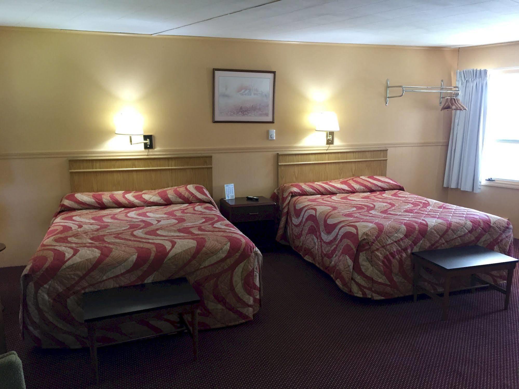Timberly Motel Gaylord Kültér fotó